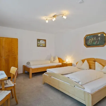 Holiday Tiroler Gastehaus 2 Vakantiehuis