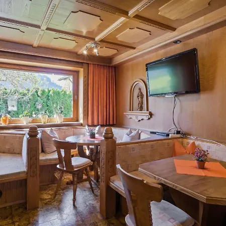Nyaraló Holiday Tiroler Gastehaus 2 *