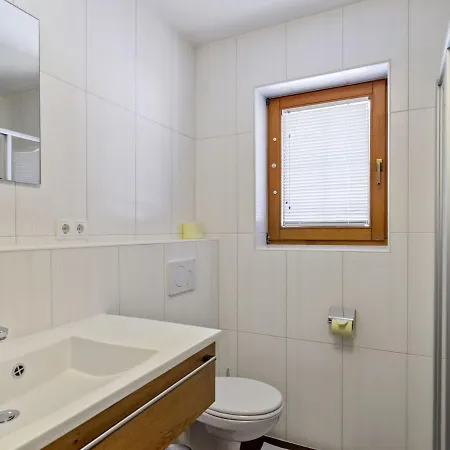 Holiday Tiroler Gastehaus 2 *